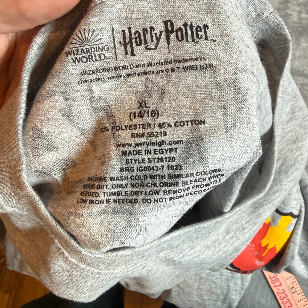 Harry Potter Hogwarts Alumni Long Sleeve Shirt Youth XL 14/16 Gray NWT - Picture 7 of 7